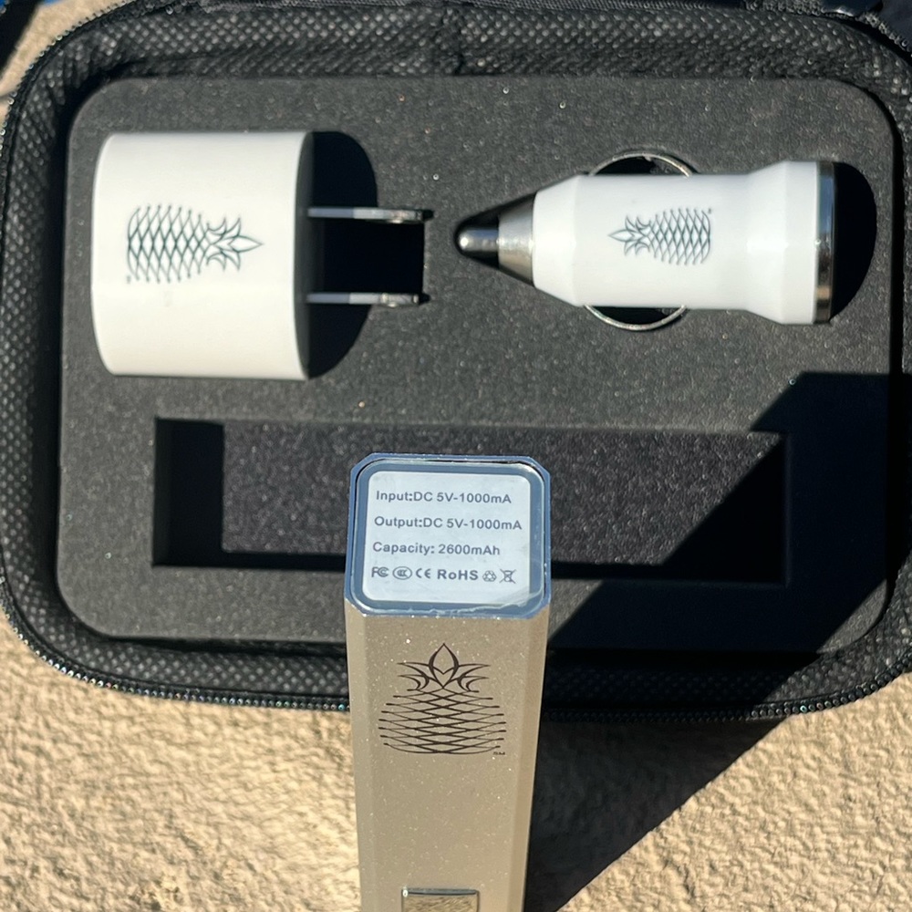 Portable Power Bank Charger - Picture 6 of 8